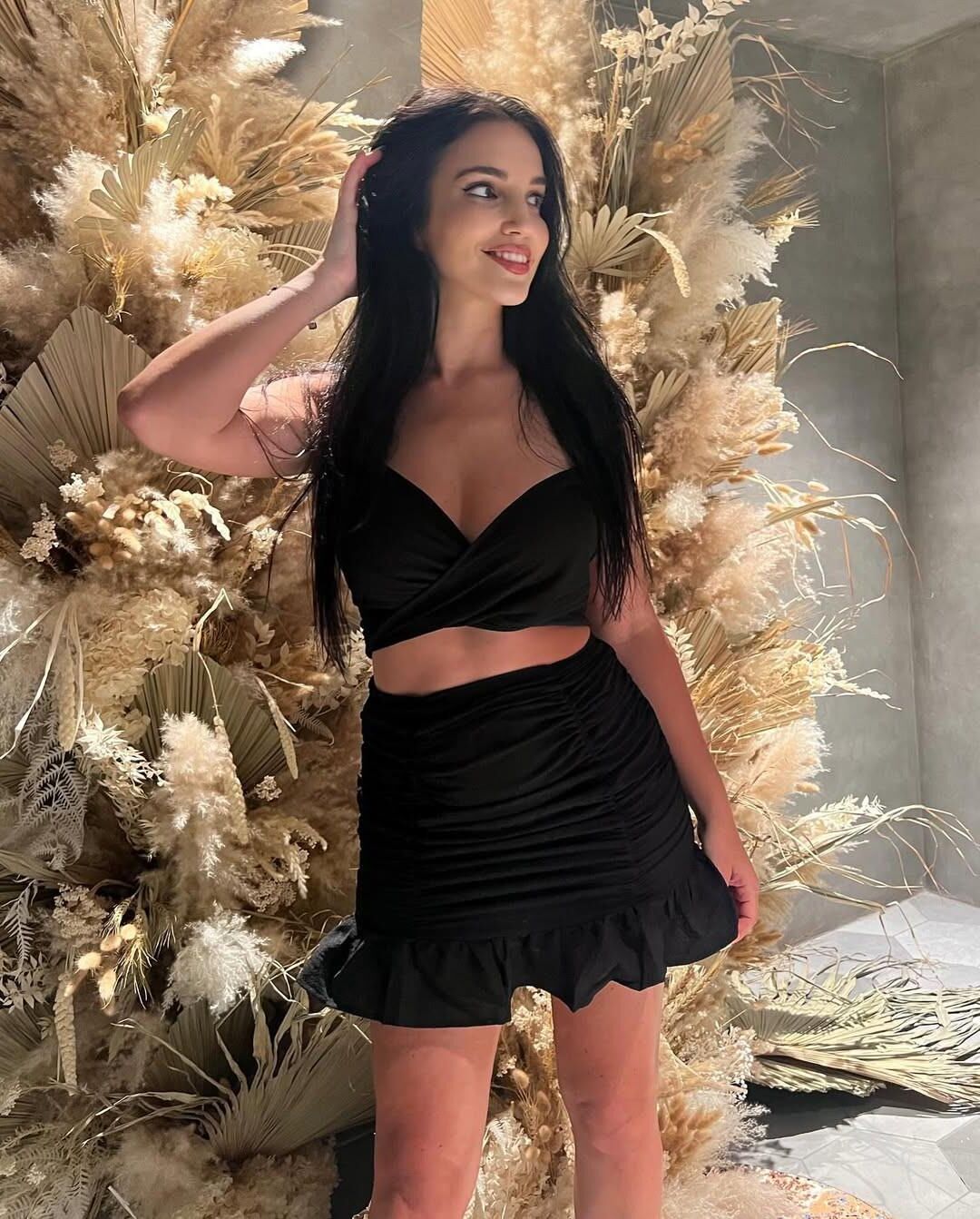 Priscillaliaud Perfect Sexy French Babe Brune Brune
