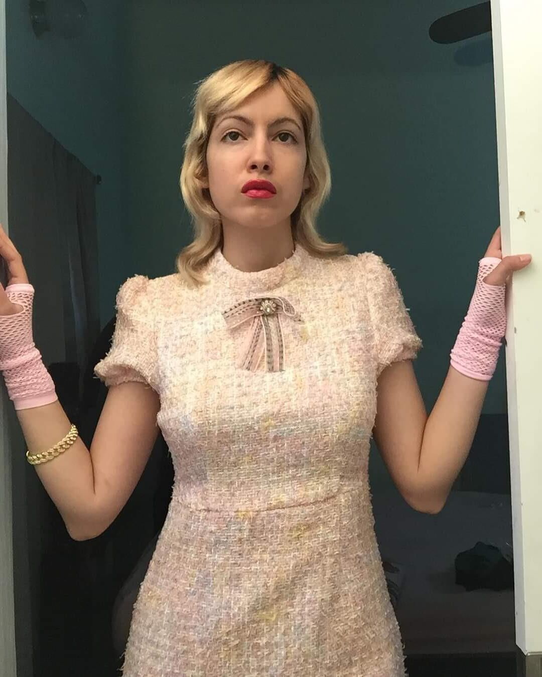 Paola June Jadoff Shoe Slut