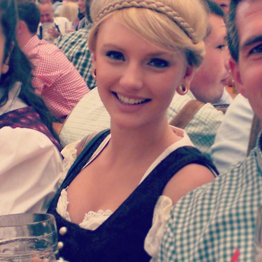 dirndl