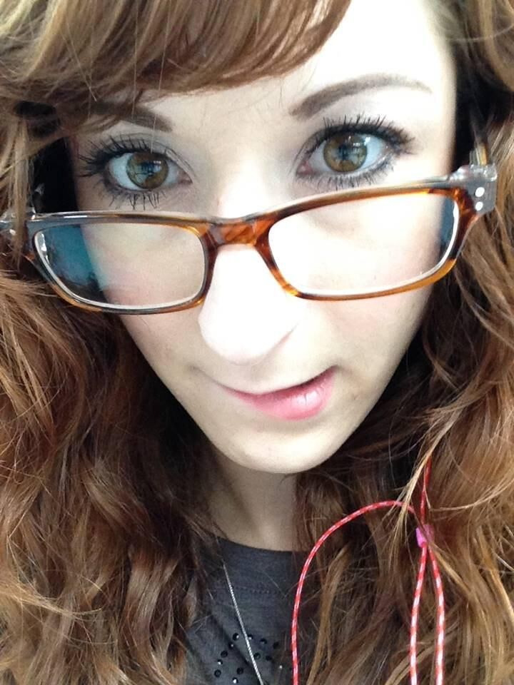 Tamara J Hotwife rousse amateur J