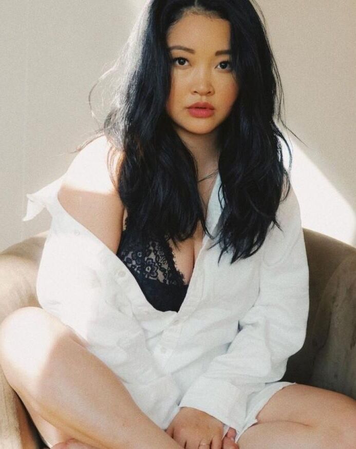 Lana Condor, actrice américaine vietnamienne chaude