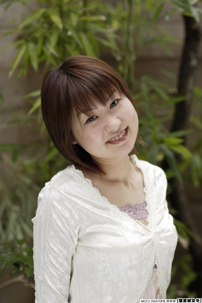Modèle de nu japonais Hitomi Takatsu