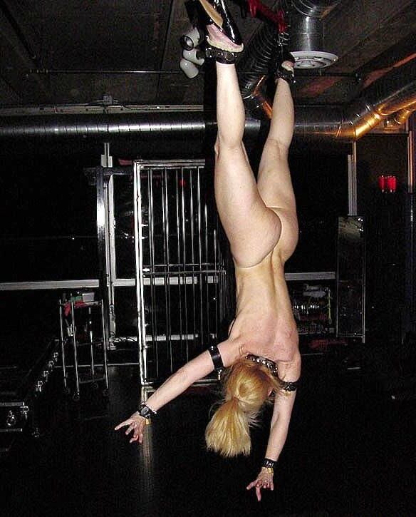 Suspension Skull Fuck