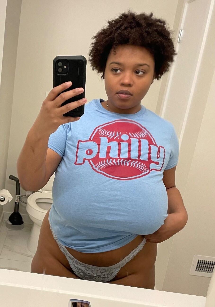 ホットチョコレートは服を着ていますがセクシーです