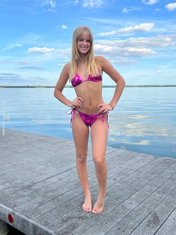 Bikini Teen Natalie Grace