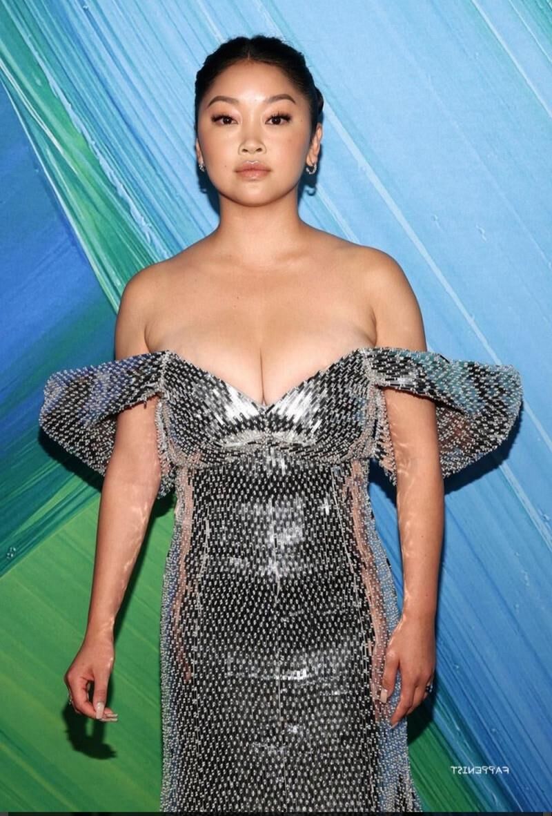 Lana Condor, actrice américaine vietnamienne chaude