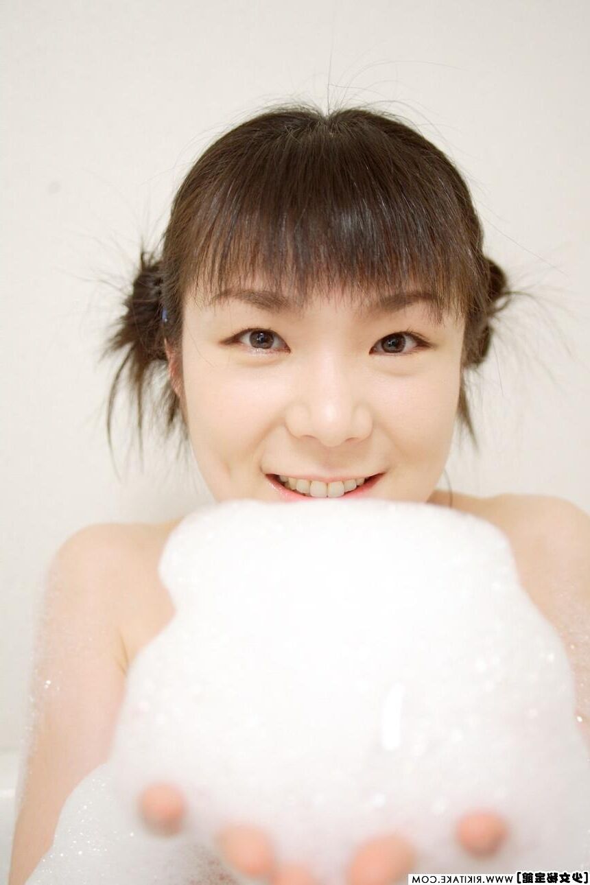 Modèle de nu japonais Miharu Kusumi