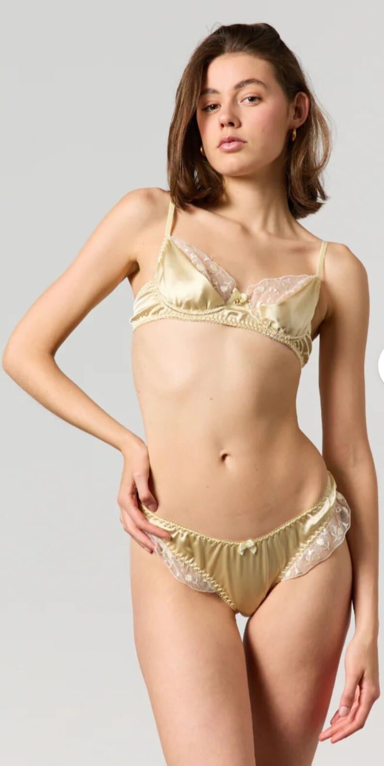 Dessous- und Bikini -Mix