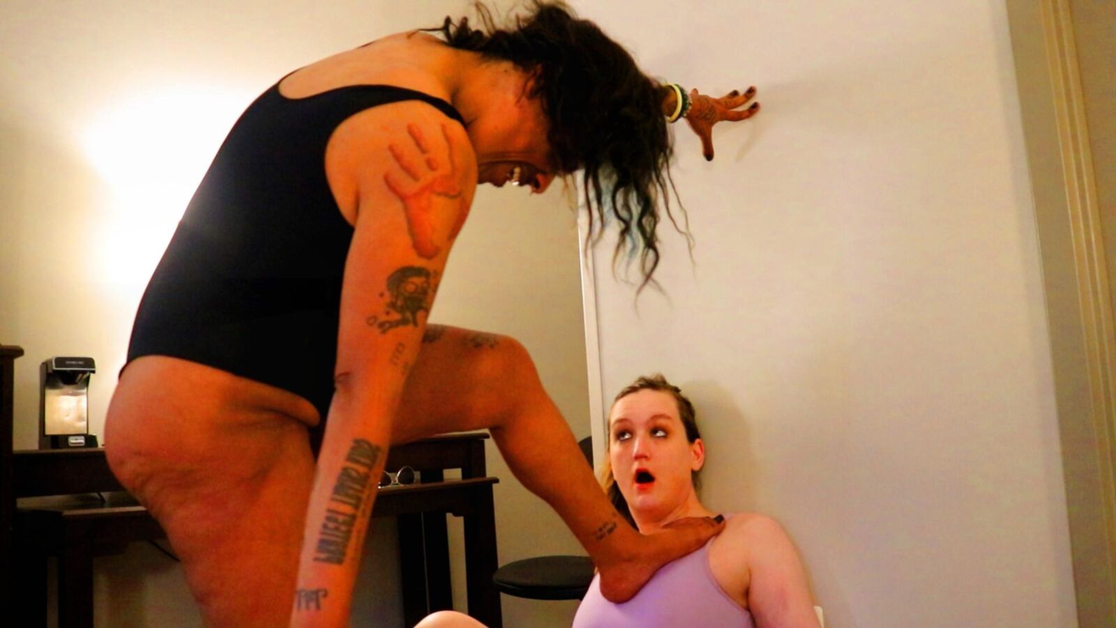 Hot Grappling action