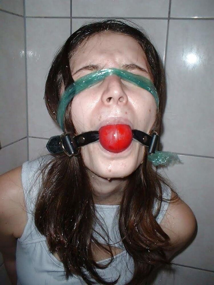 Noses with gags 