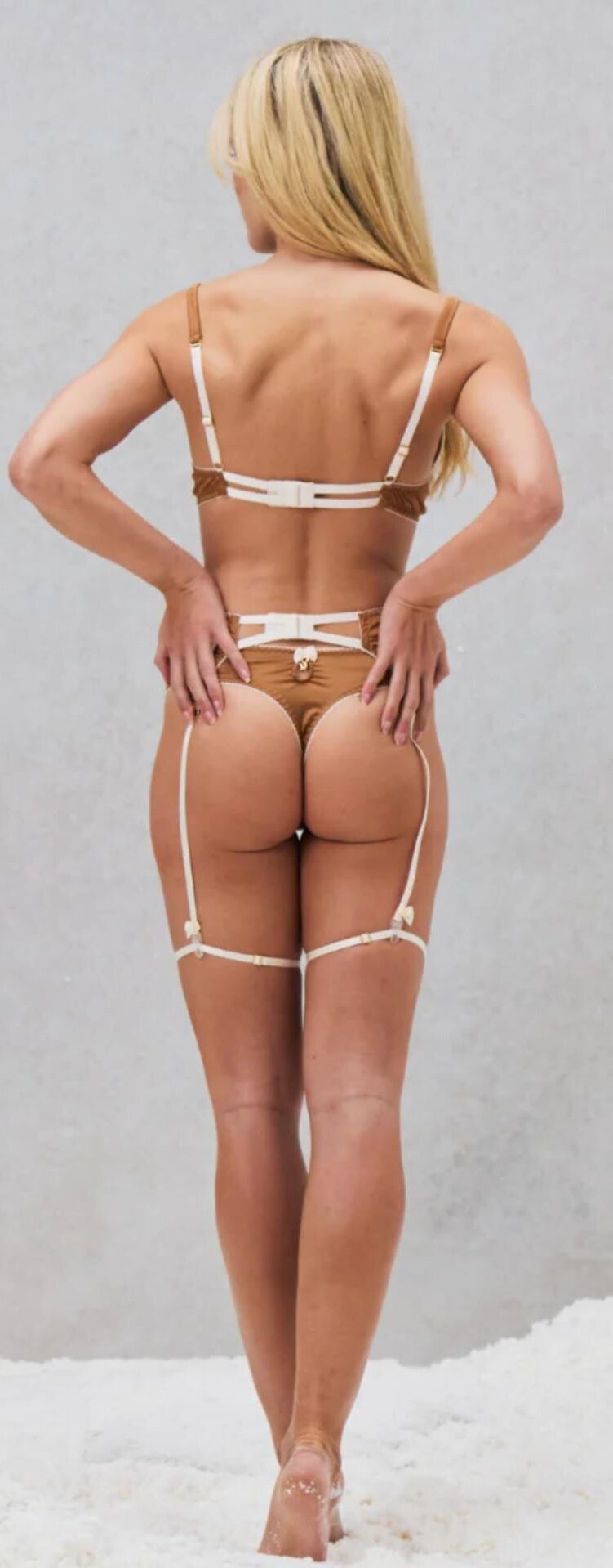 Dessous- und Bikini -Mix