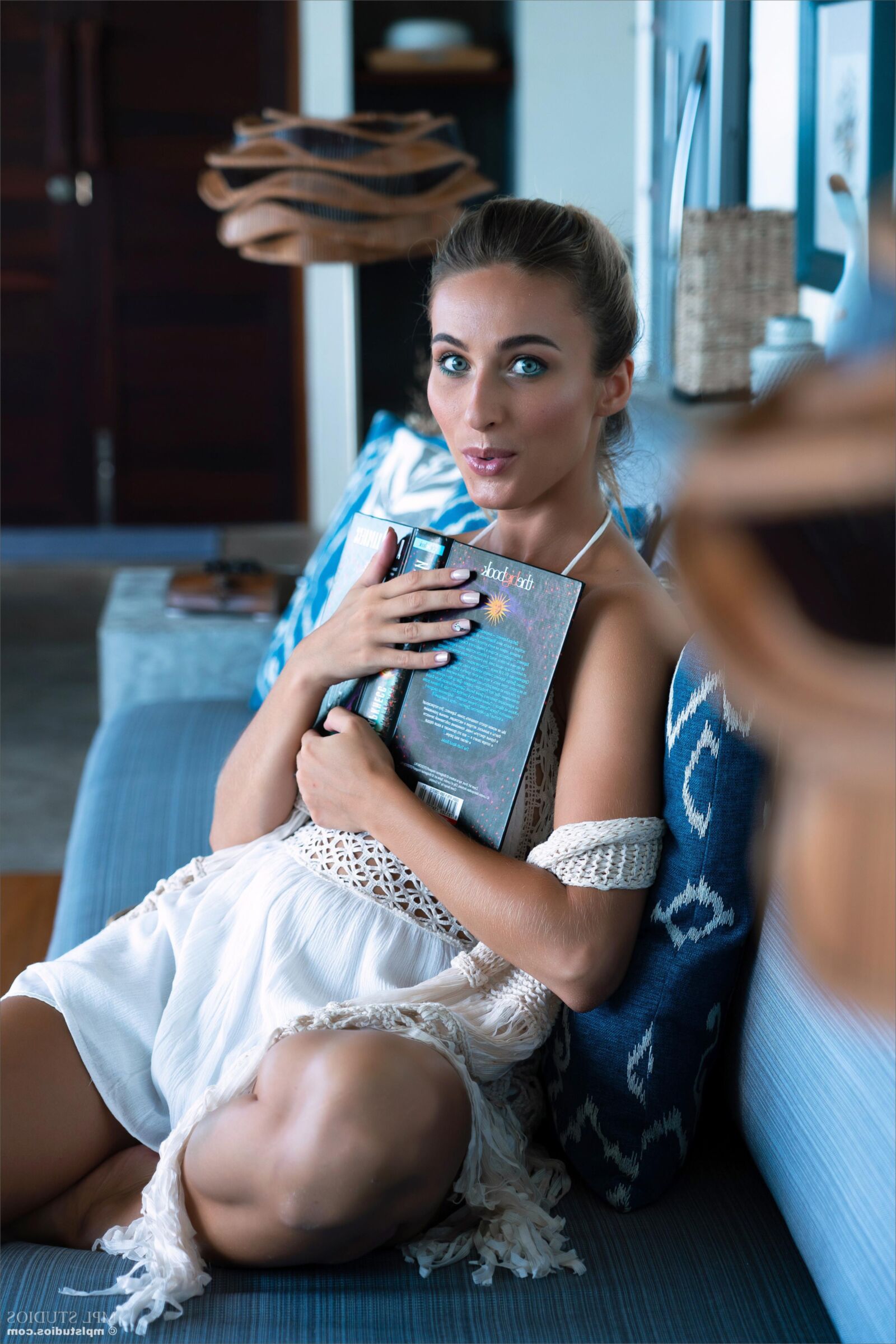 Cara Mell Bookworm