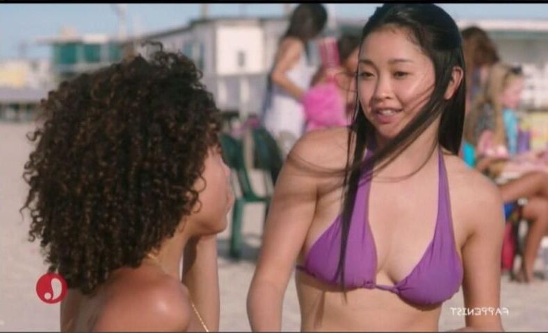Lana Condor, actrice américaine vietnamienne chaude