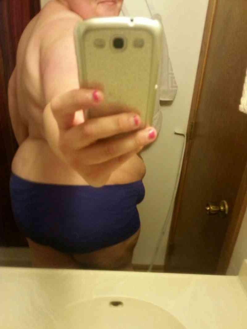 Amanda Grebin esa azada blanca y gorda. 