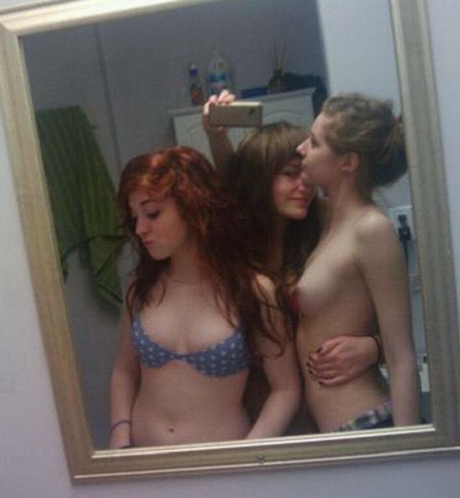 Teen selfie avec un cul fantastique
