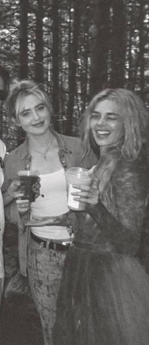 Samara Weaving et Kathryn Newton
