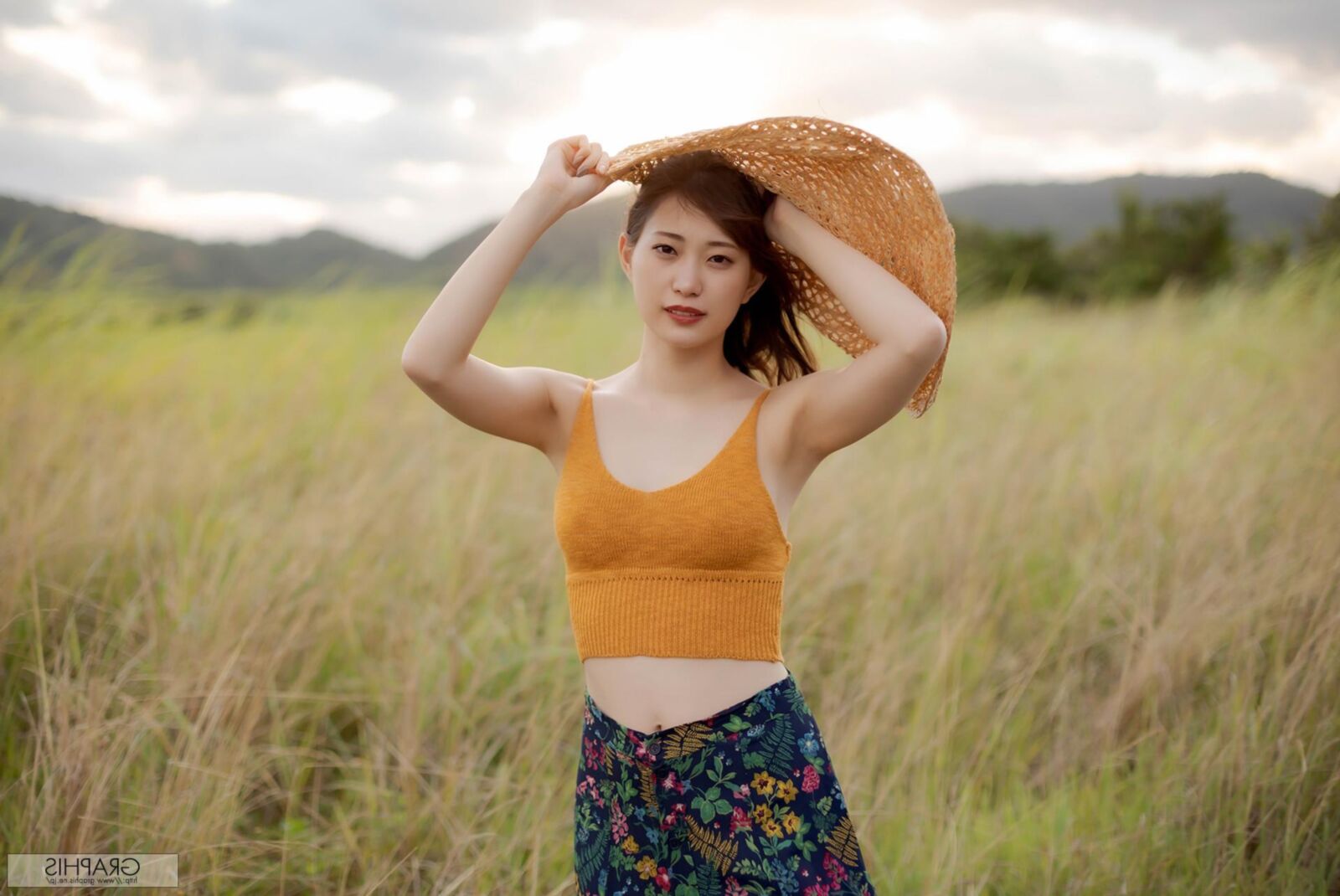 Akari Mitani GraphisGals Ravish