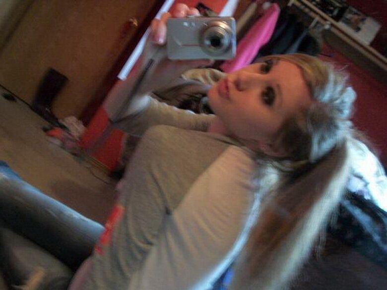 Teen selfie avec un cul fantastique
