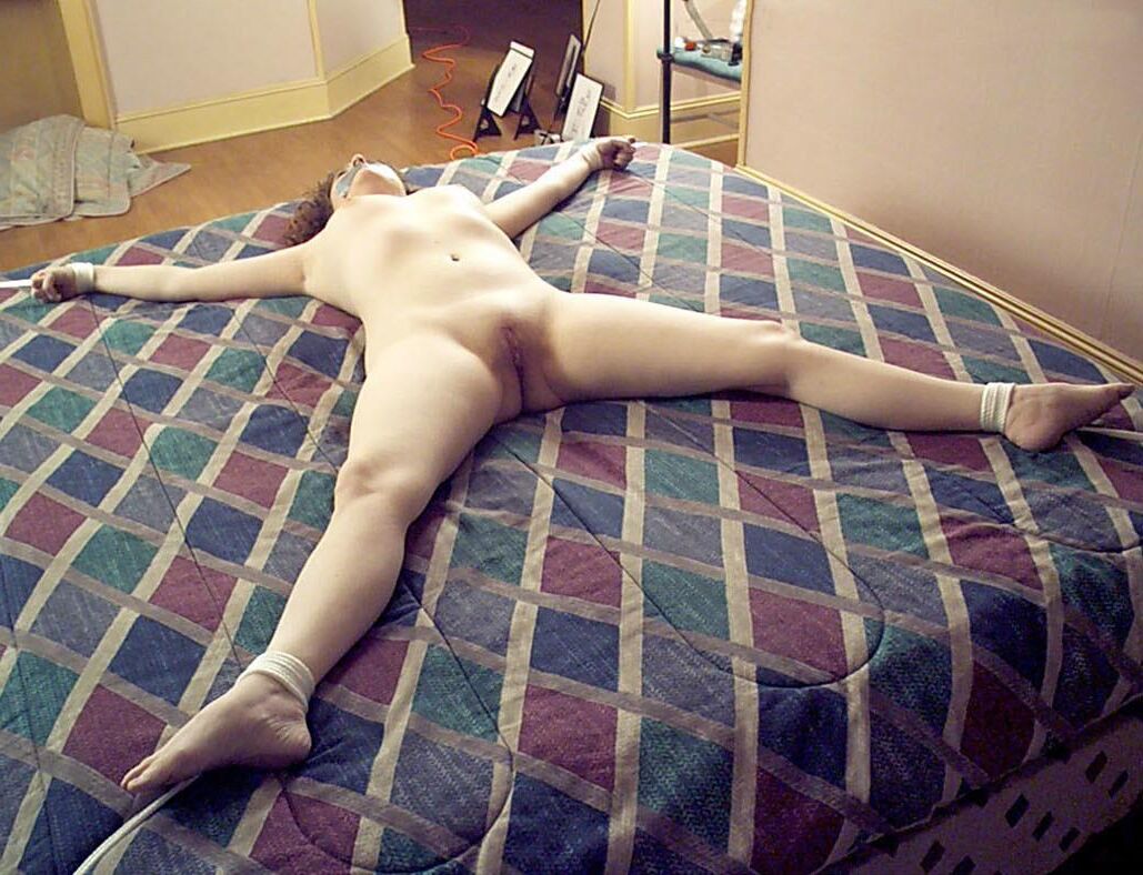 Women in Spreadeagle Bondage 