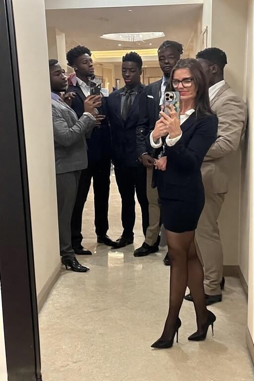 Indo para jantar com a equipe de vendas
