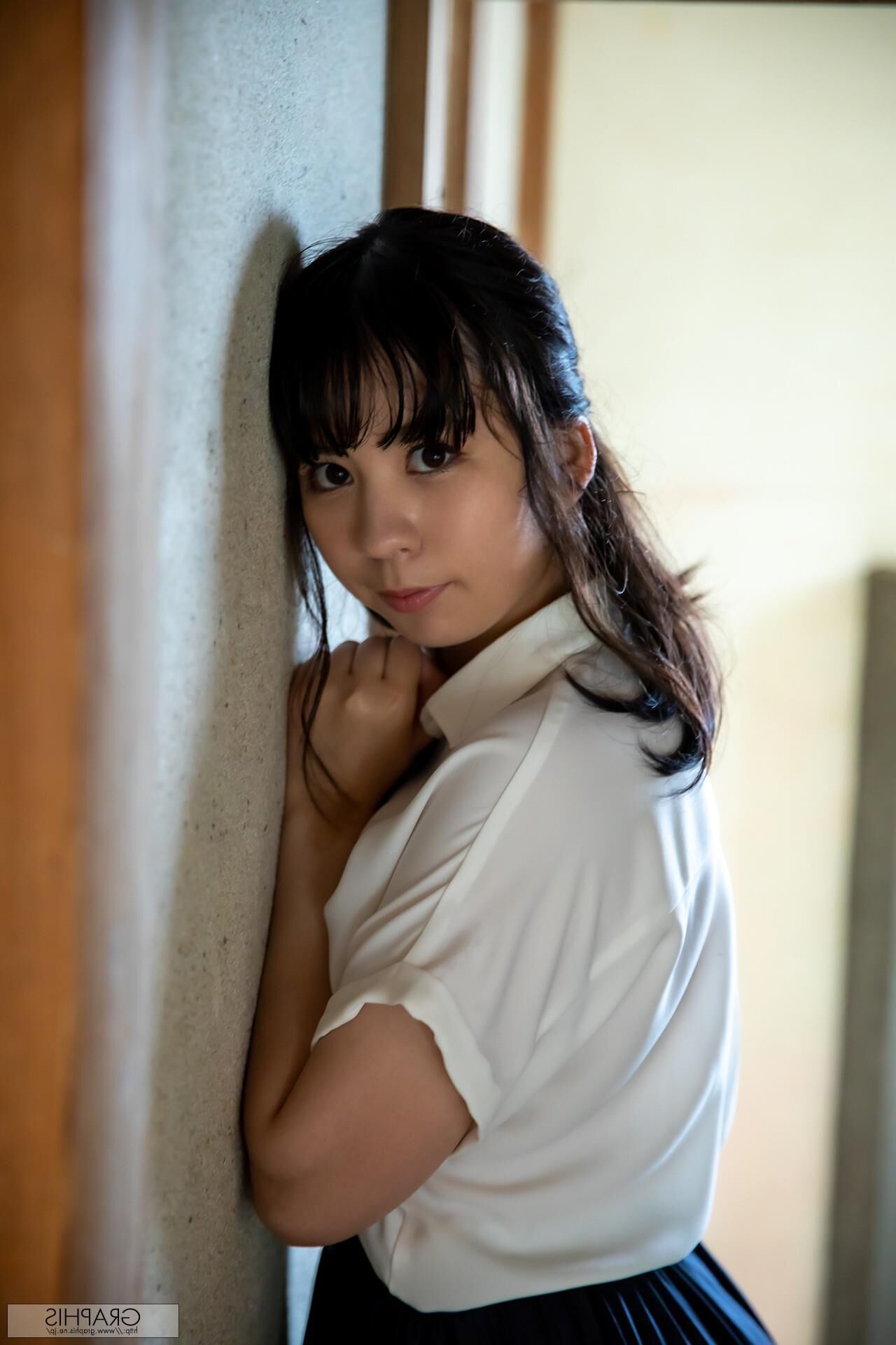 Alice Kisaki GraphisGals Huge and Voluptuous