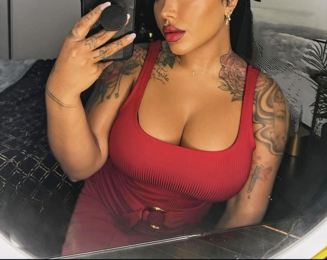 Mi prima cubana, ella es una puta de la BBC con dos niños negros