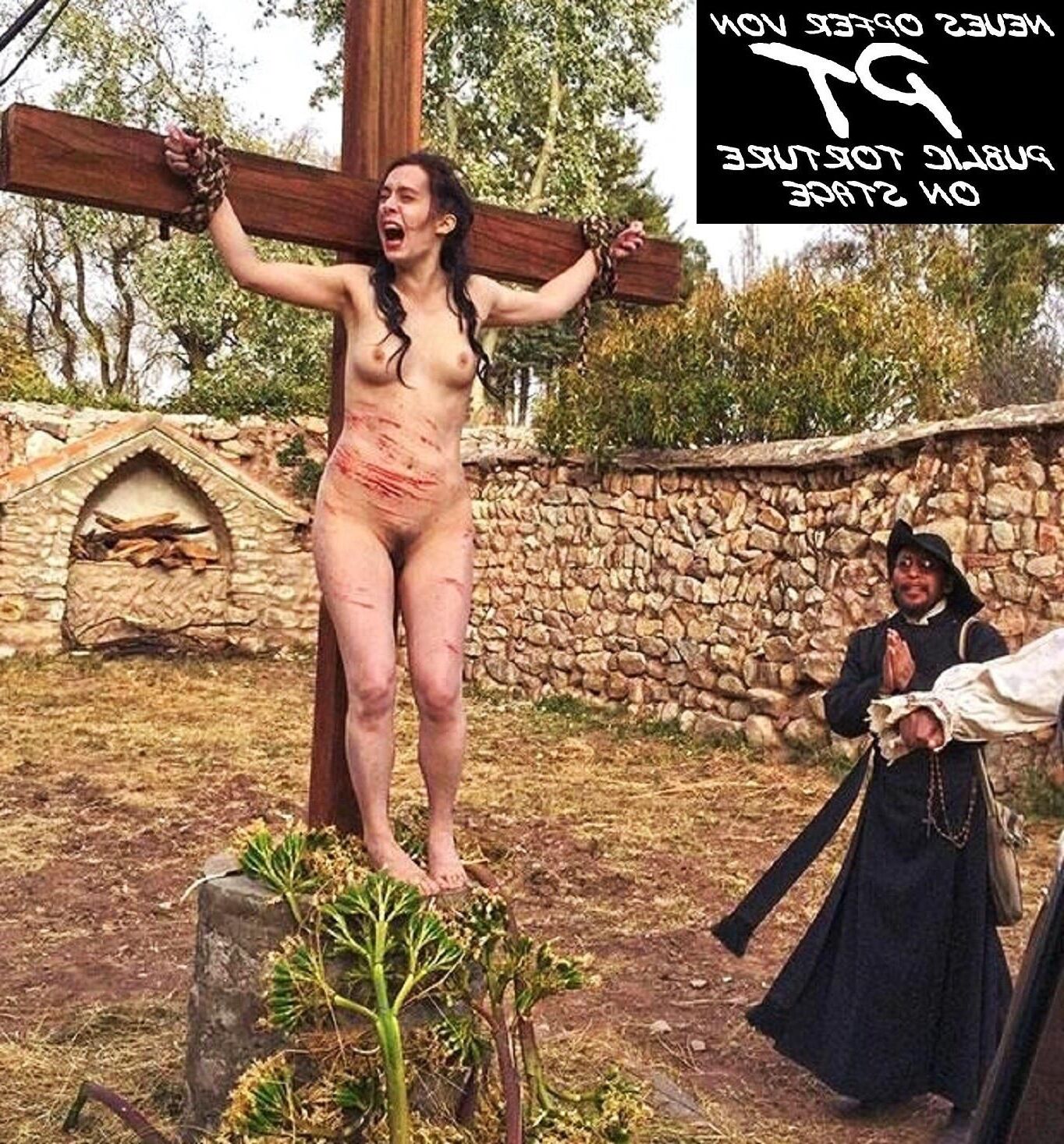 PT neue Opfer public torture on stage 