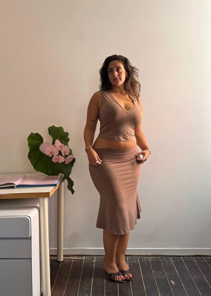P Интерес к красоте фокусируется на этой сексуальной AF Milf Papg Queen!
