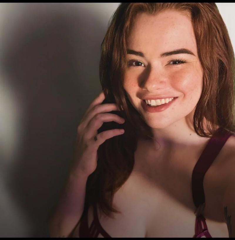 Sabrina Lynn, rousse chaude
