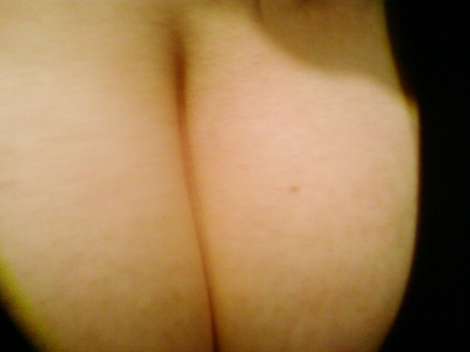 Amateur huge tit Carly