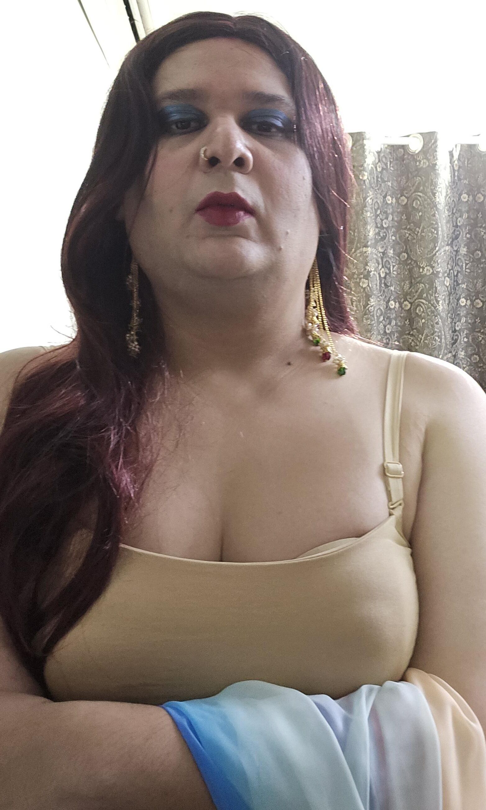 Close de la Shemate Rouge Monica M