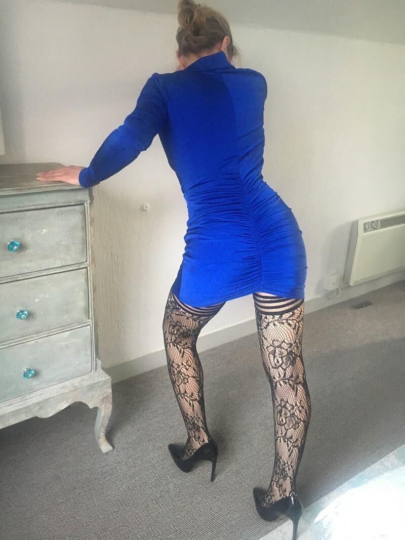 ma femme mature s\'offre a vos regards