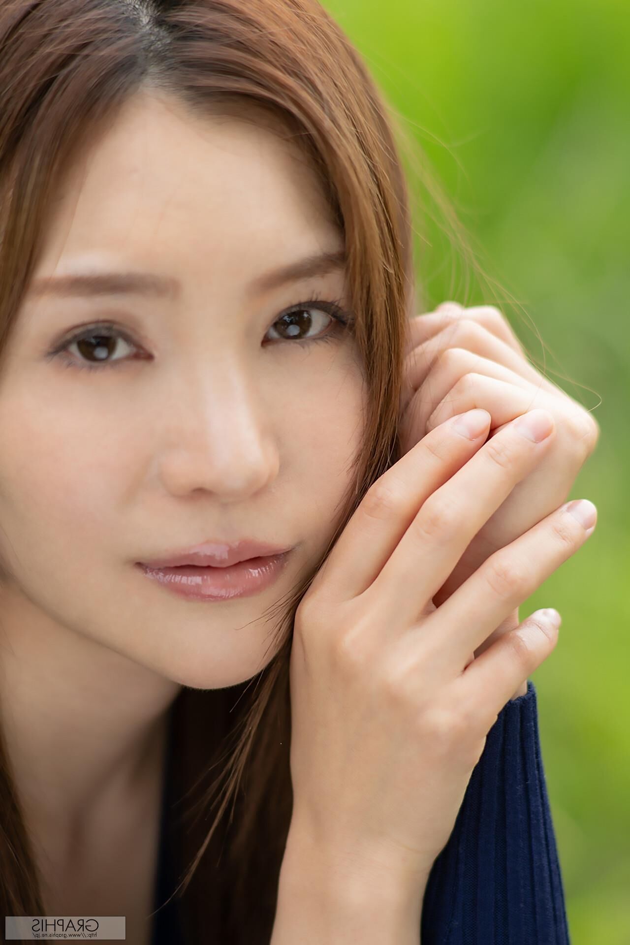 Aoi GraphisGals Allure