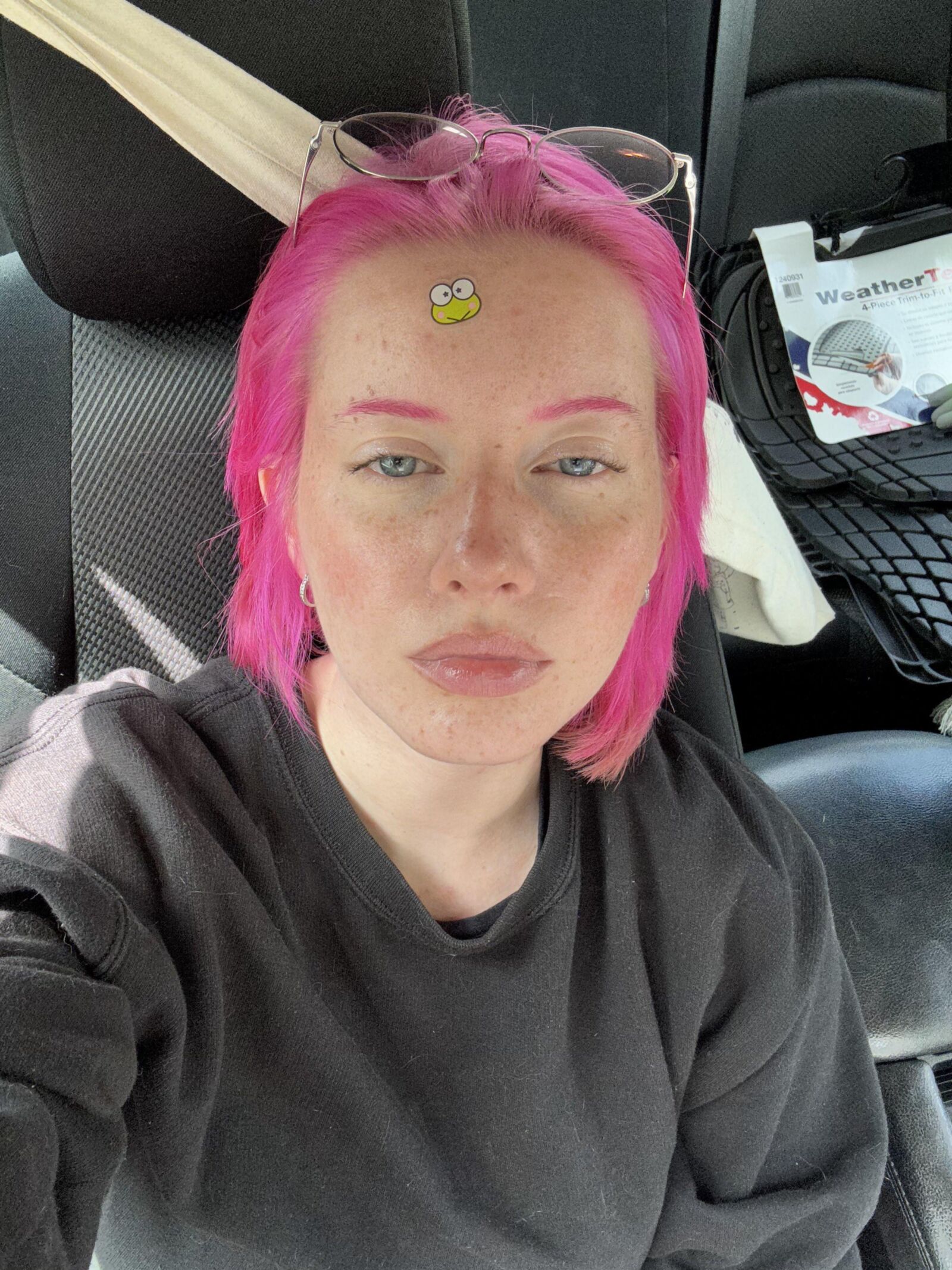 Luv Big Subs Big Ass Pink Hair Sexy Beauty Girl Mixed Hot Photo