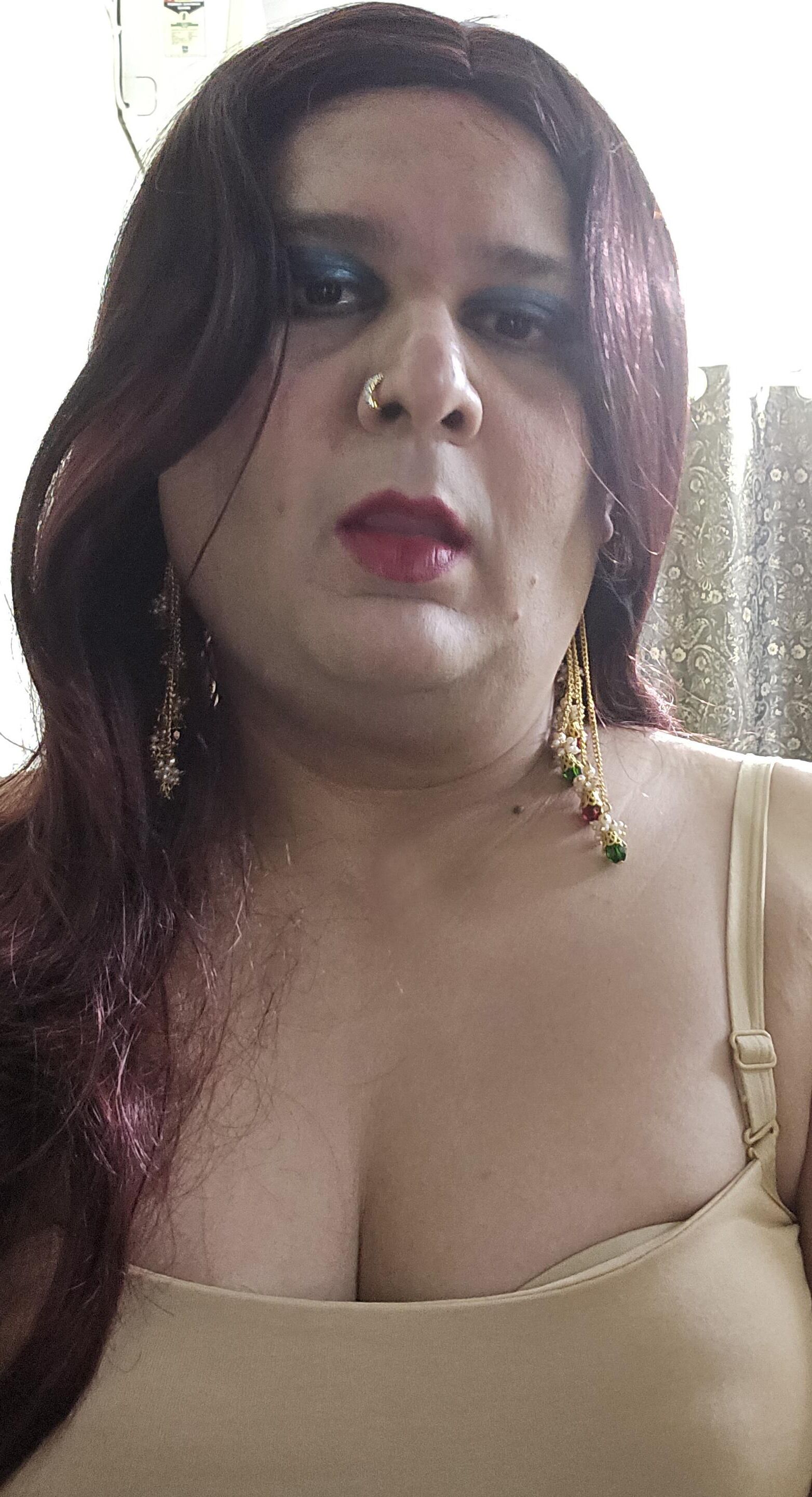 Close de la Shemate Rouge Monica M