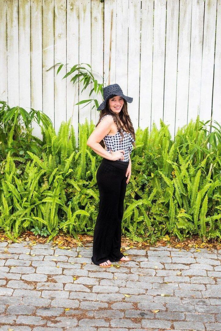 P interest In Beauty Young Wife Fashion Blogger