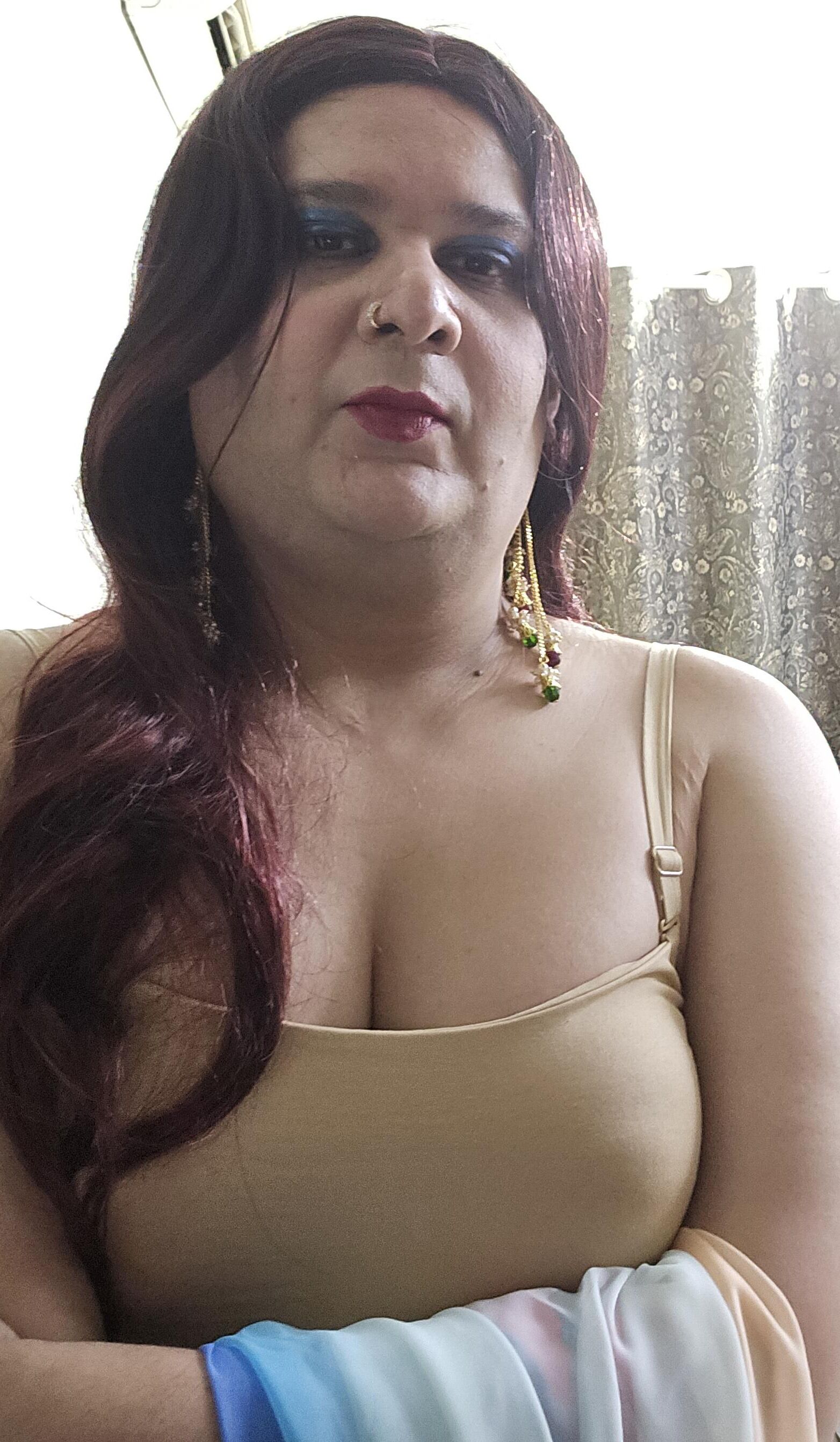 Close de la Shemate Rouge Monica M