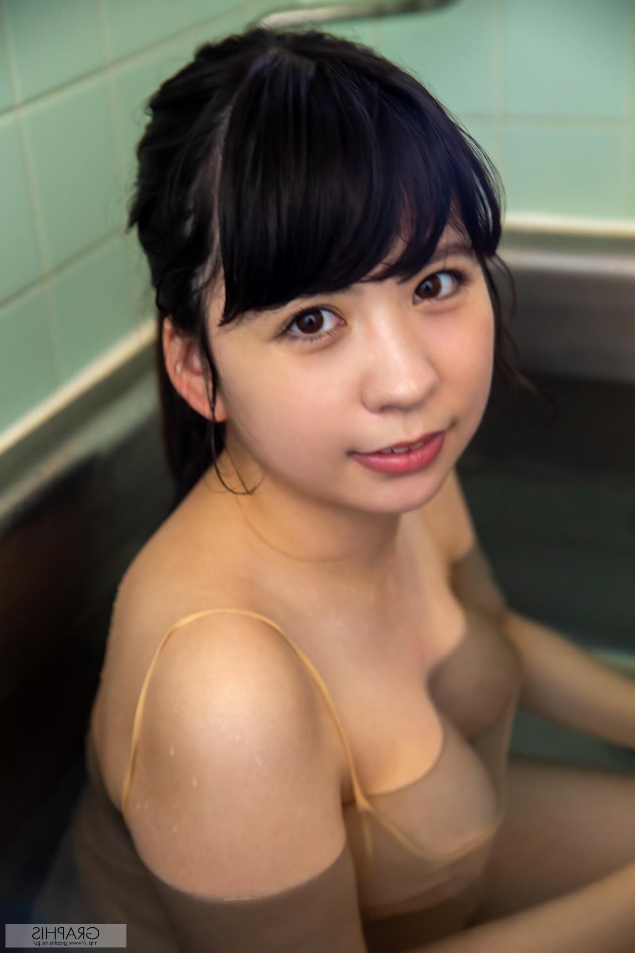 Alice Kisaki GraphisGals Huge and Voluptuous