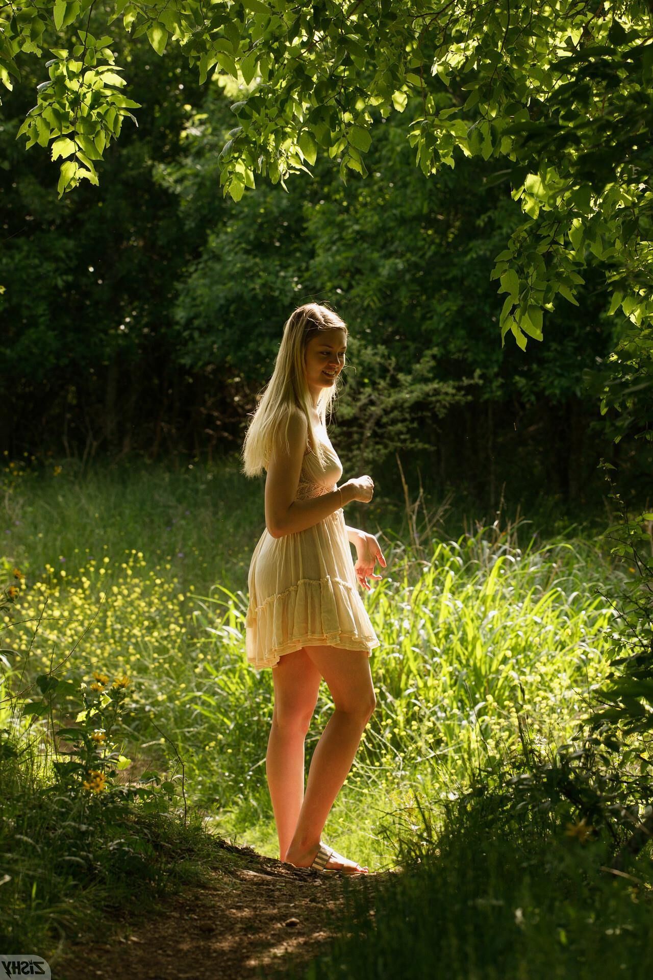 Amber Moore dans Whitetail Trail