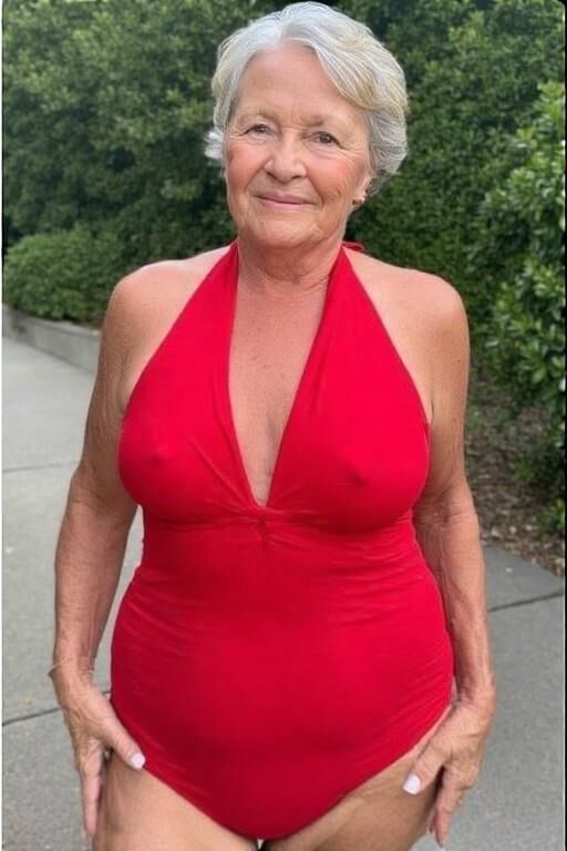 Grannies en maillots de bain