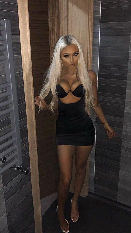 British Chav Babe Amy 