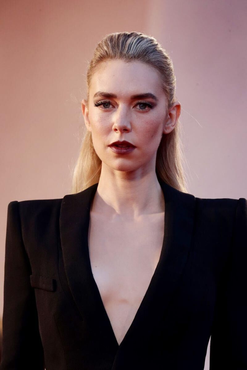 Seins Vanessa Kirby