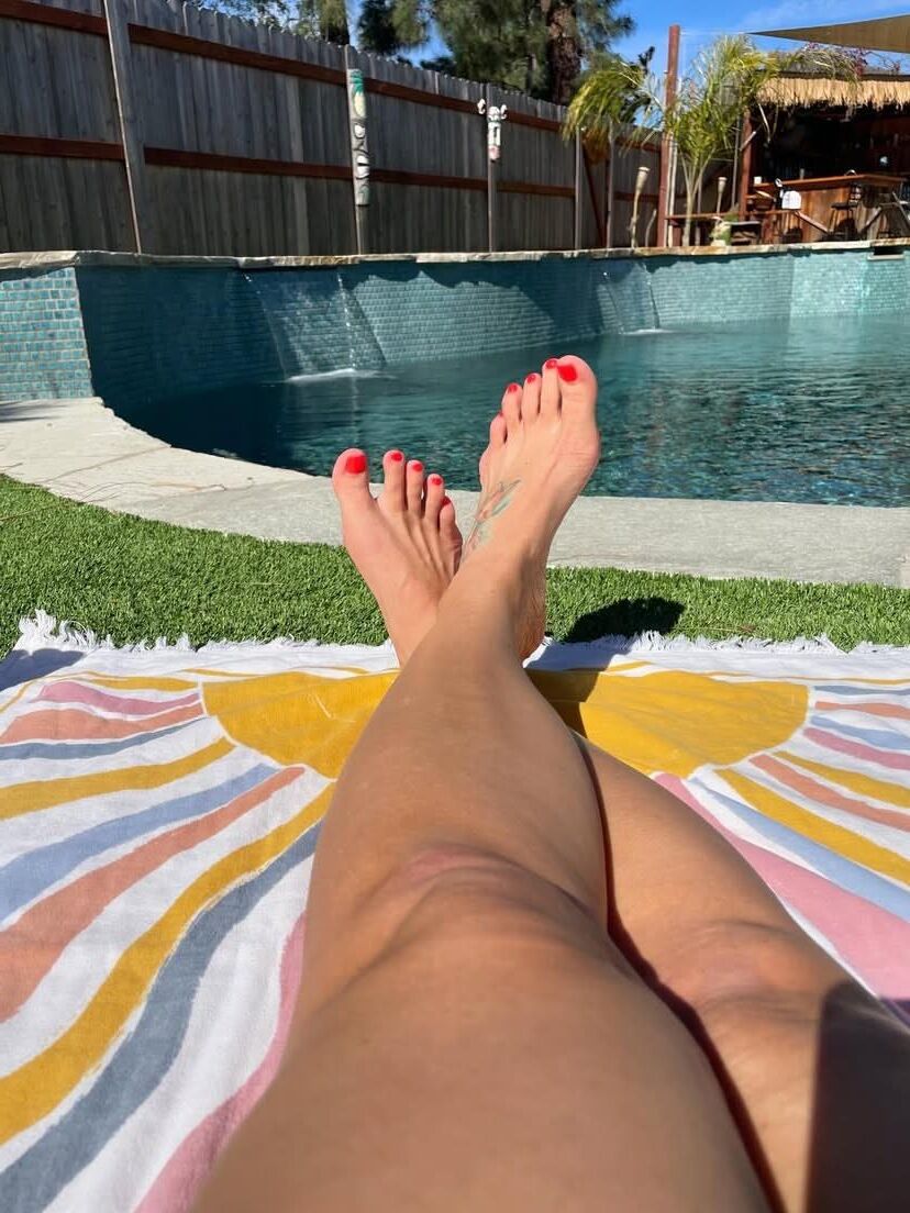  Legs, Feet, and Toes
