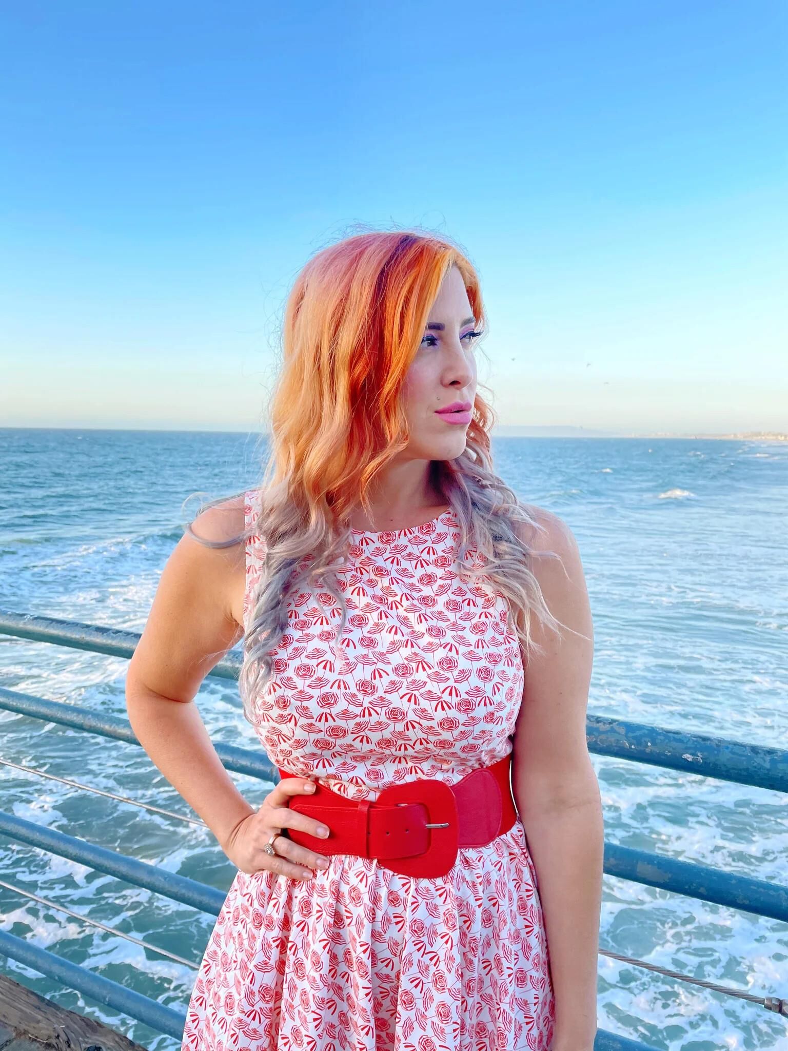 P interest In Beauty Retro Fashion Milf