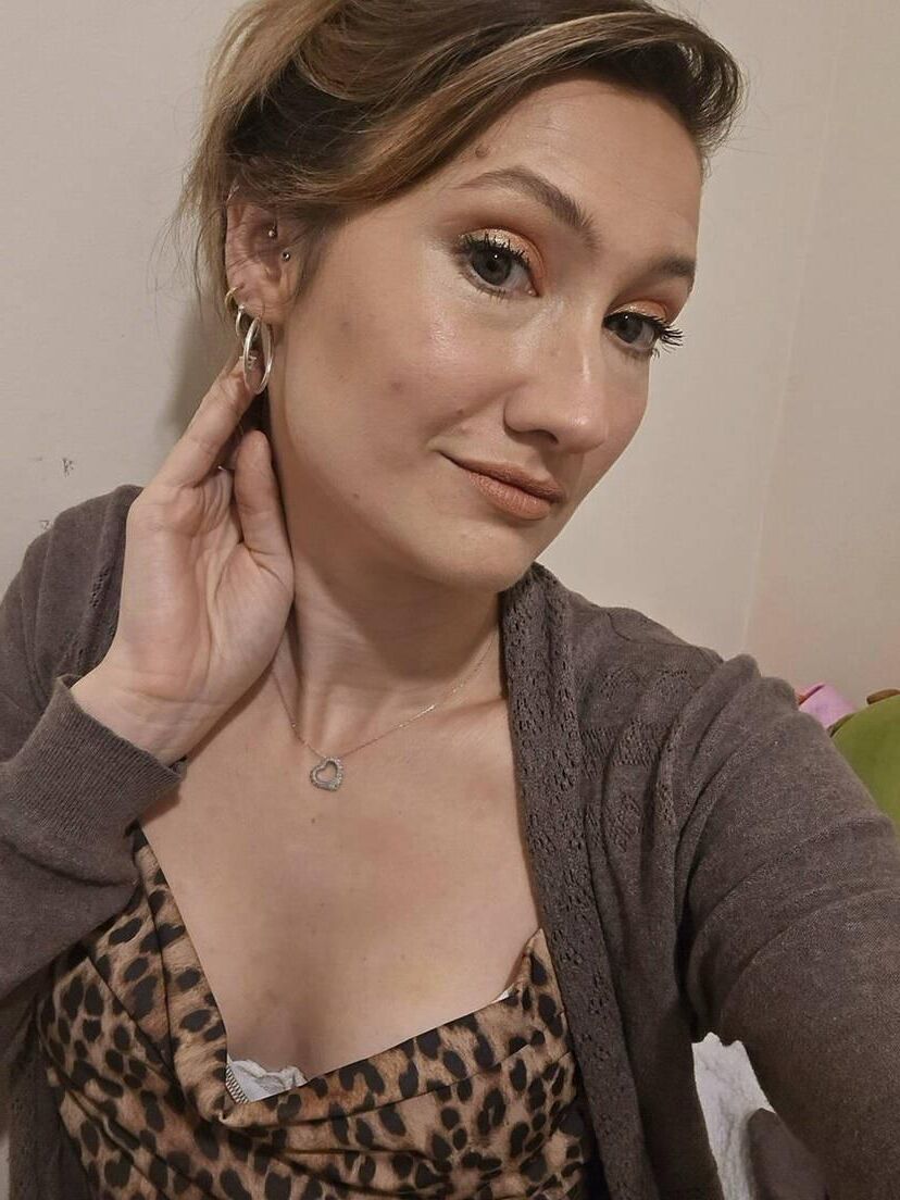 Visible Bras 