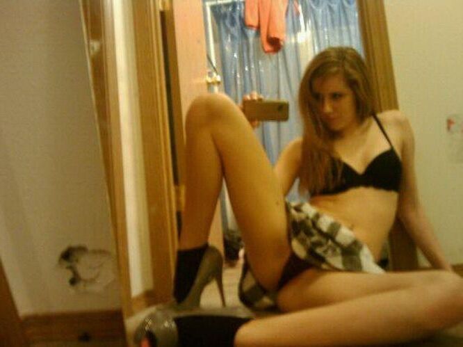 Teen selfie avec un cul fantastique
