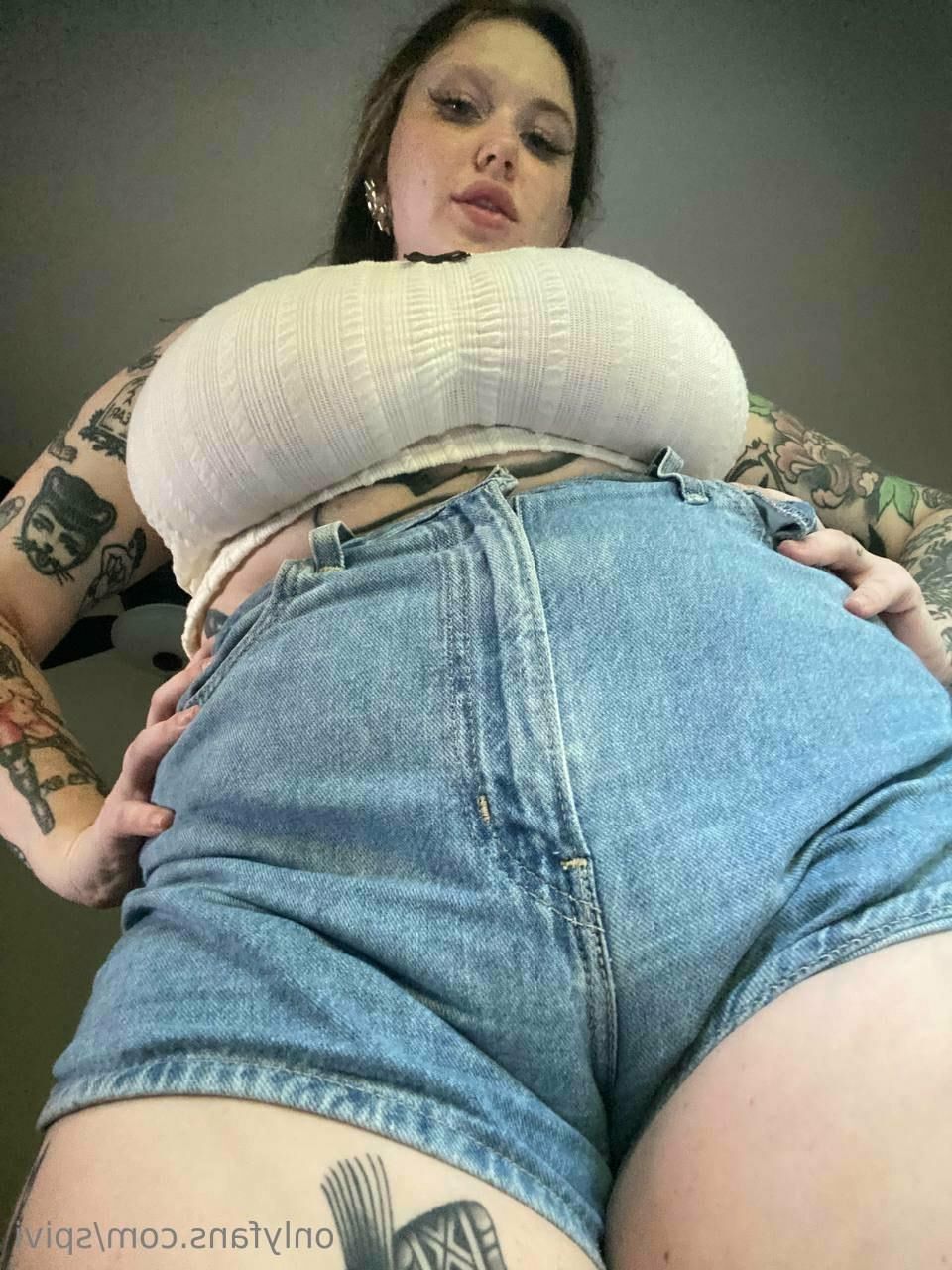Spivi enormes mamas grandes tatuadas tatuadas lindas garotas anal mistas