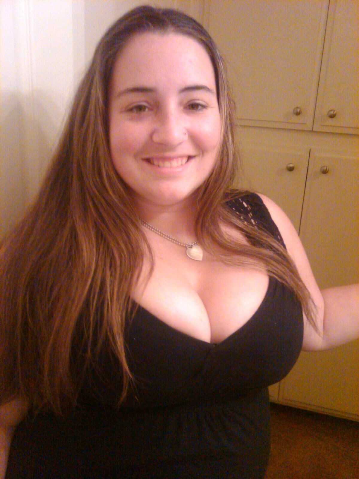 Suzi Amateur Busty Teen
