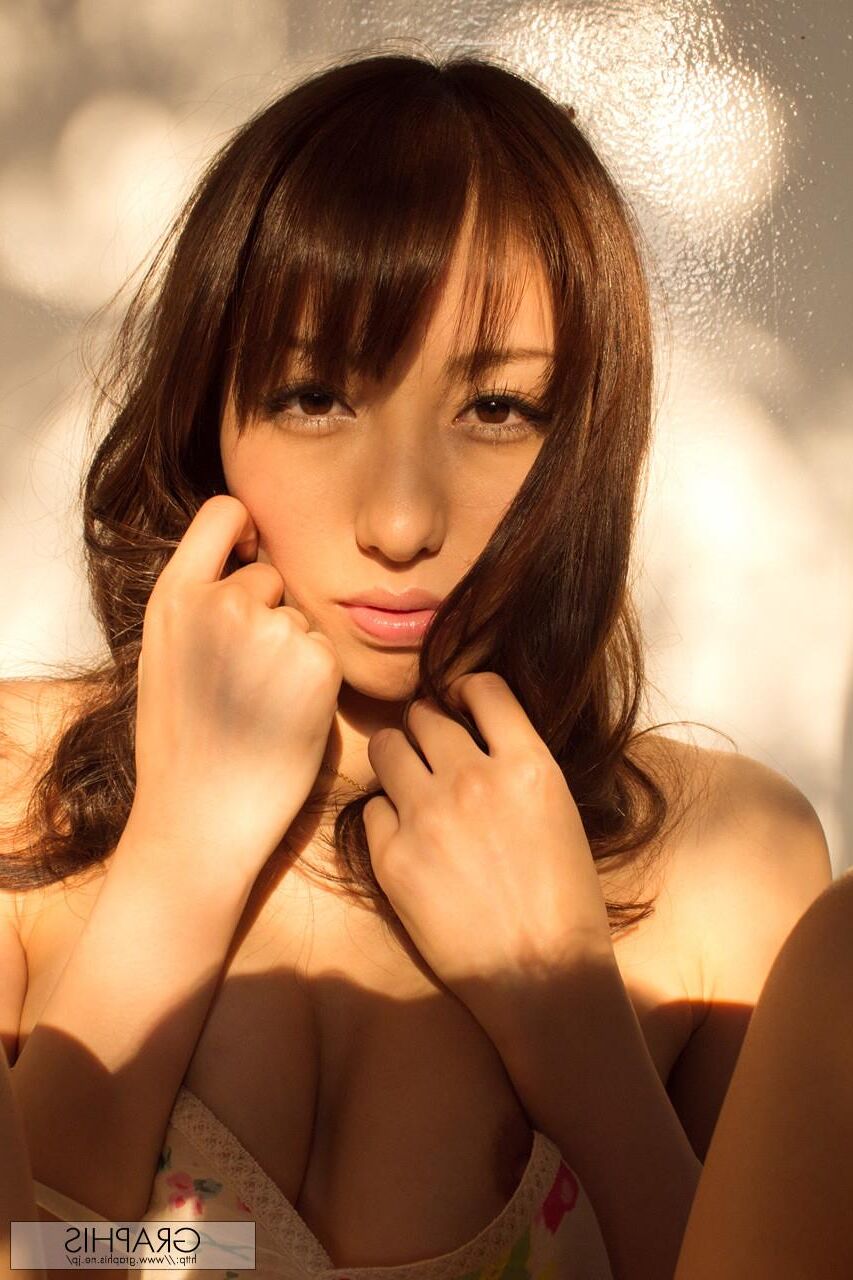 Alice Miyuki Graphisgals Nr. La Beau