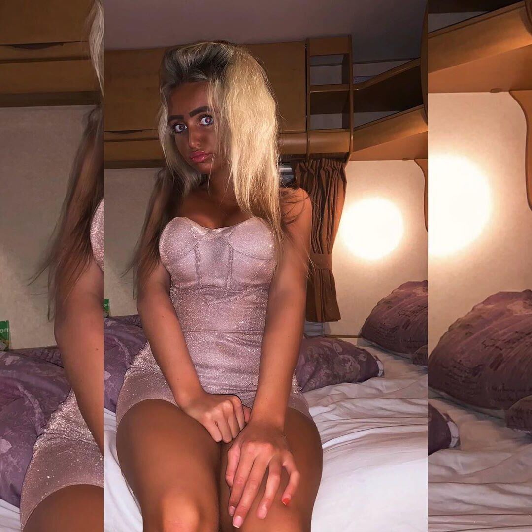 Chav Chav buckable hypersexualized